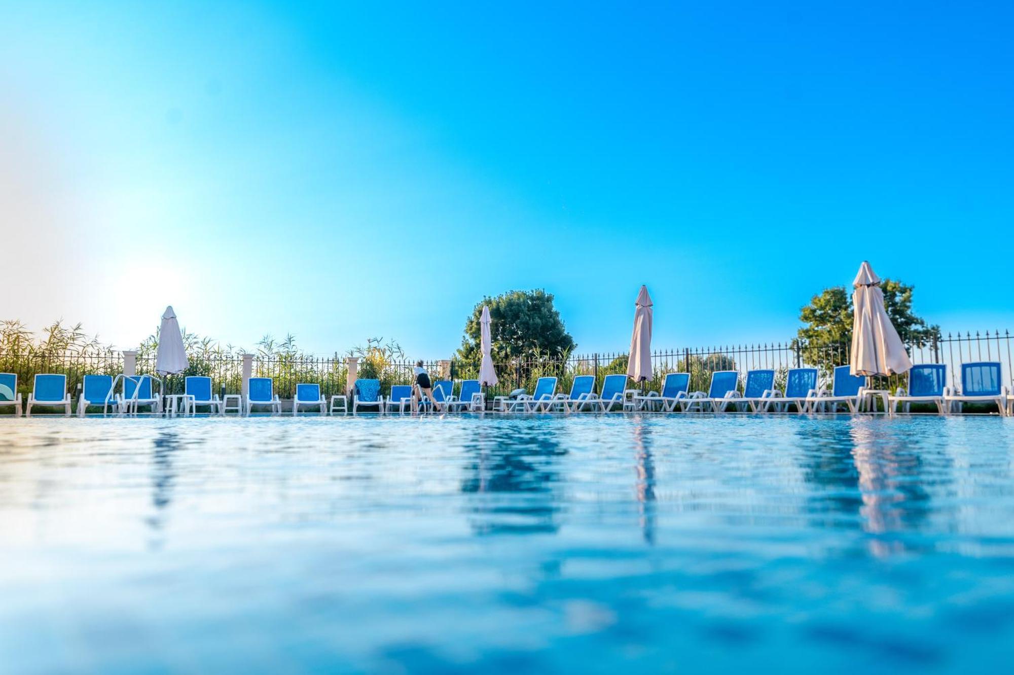 Speranta Hotel & Villas 크레네보 외부 사진